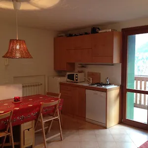 Adamello Ski Appartament Italia
